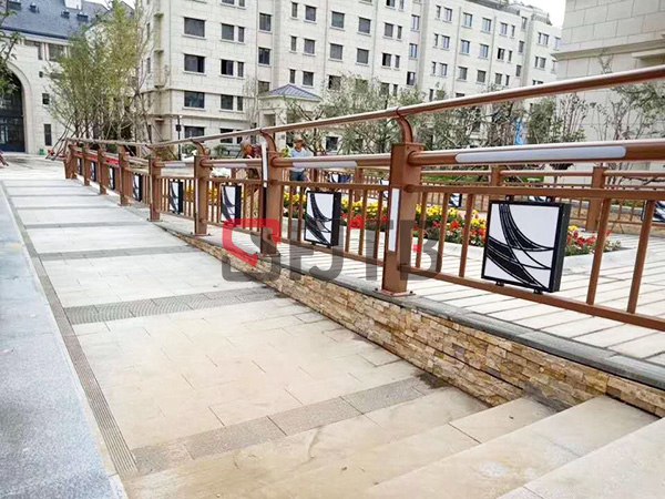 燈光護(hù)欄 燈光護(hù)欄